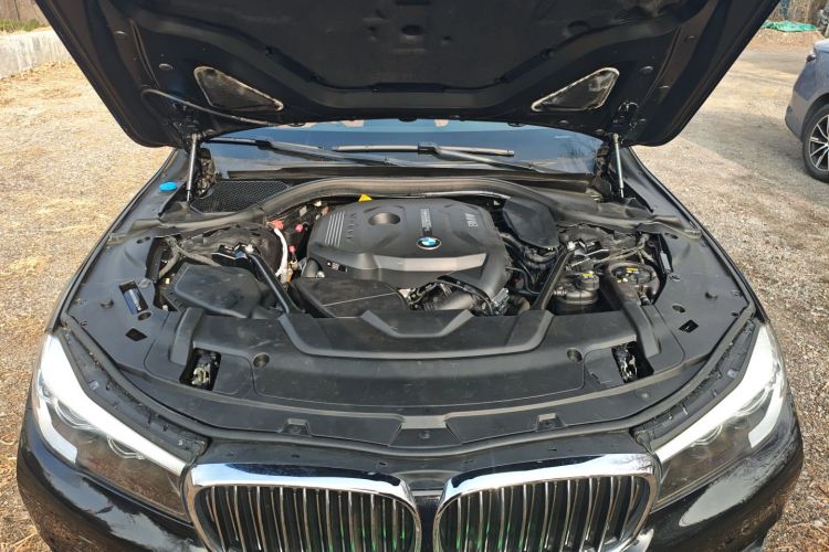 宝马7系 2017款 730Li 领先型机舱底盘24