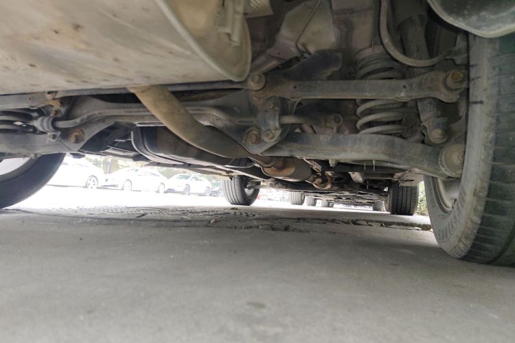 北京现代ix35 2012款 2.0L 自动两驱精英版GLS局部细节9002