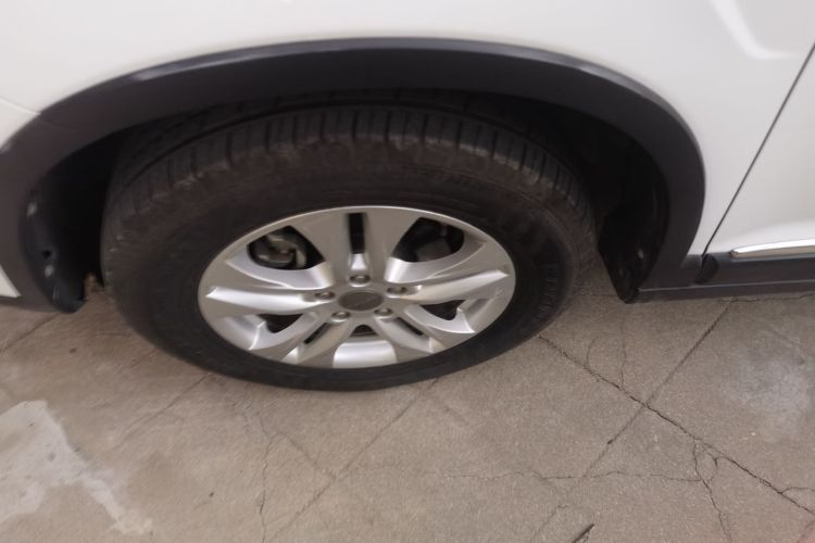 哈弗H6 2013款 运动版 1.5T 手动两驱精英型车身外观6002