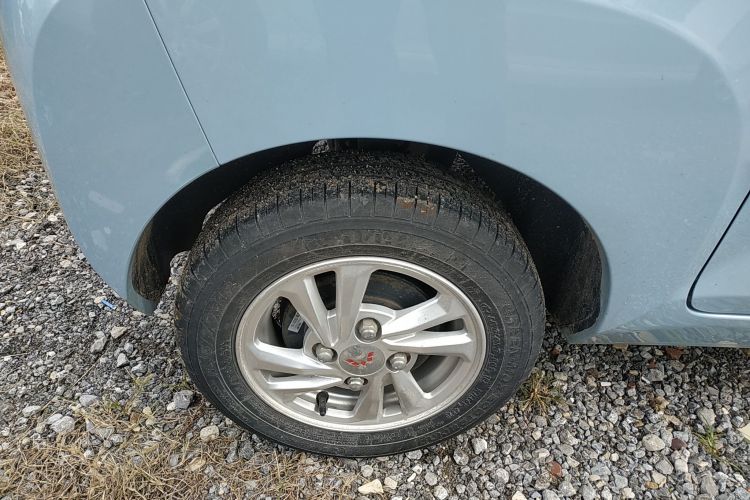 五菱汽车 宏光MINIEV 2020款 自在款 磷酸铁锂车身外观6008