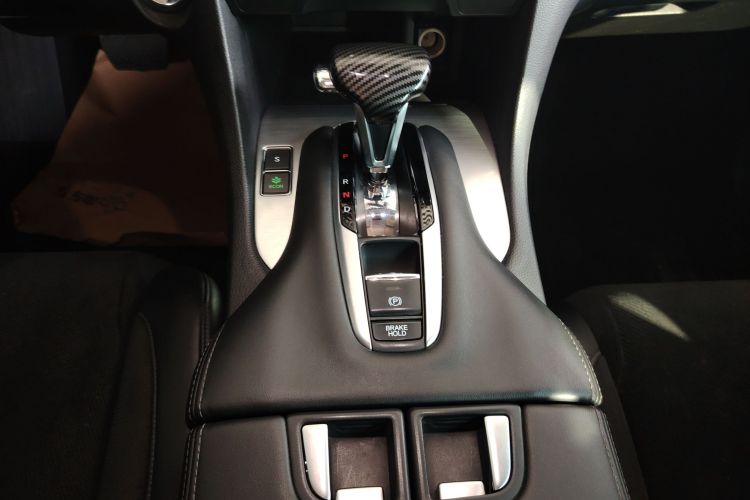 本田 冠道 2019款 240TURBO 两驱精英版局部细节18