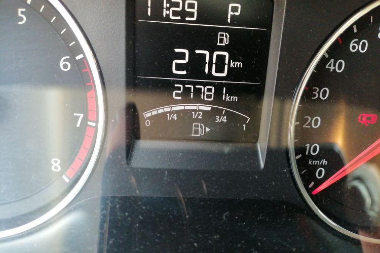 大众 Polo 2016款 1.6L 自动舒适型中控内饰15