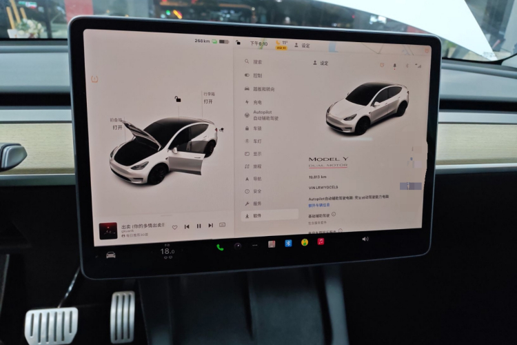 特斯拉 Model Y 2021款 Performance高性能全轮驱动版中控内饰14