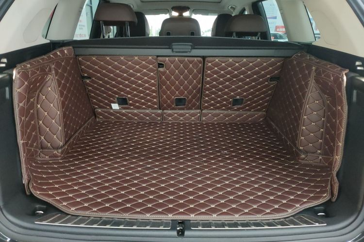 宝马X3 2021款 xDrive28i 豪华套装机舱底盘23