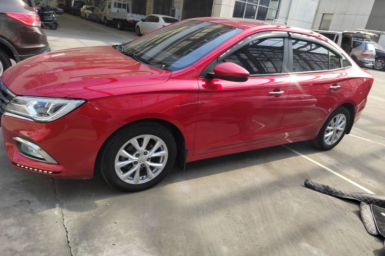 荣威i5 2020款 1.5L 自动4G互联领豪版车身外观4