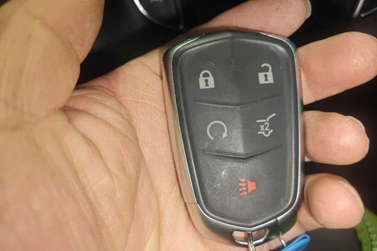 凯迪拉克XT5 2022款 2.0T 四驱豪华型中控内饰11