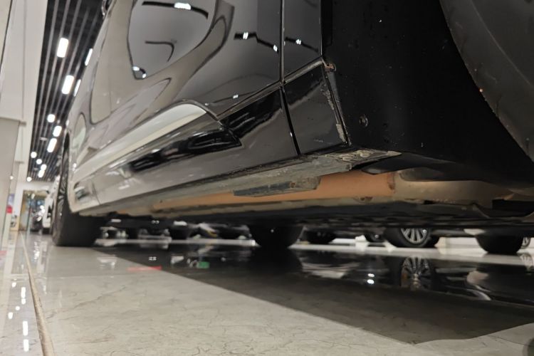 腾势D9 2024款 DM-i 980 四驱旗舰型机舱底盘29