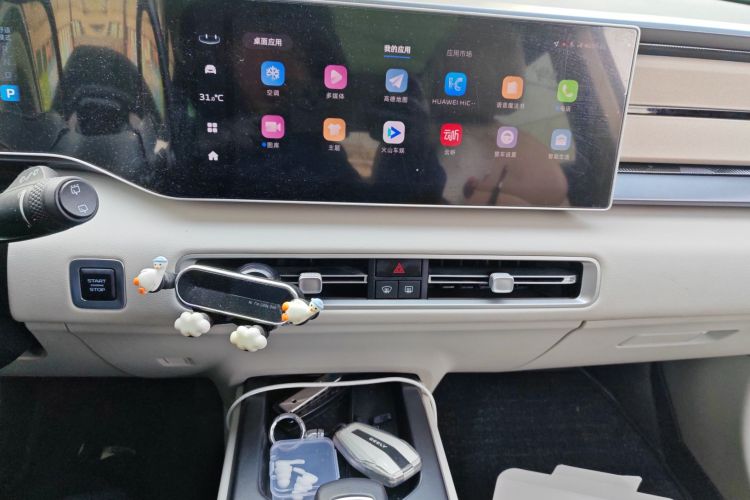 吉利汽车 吉利icon 2023款 1.5TD 巧克力醇巧版中控内饰16