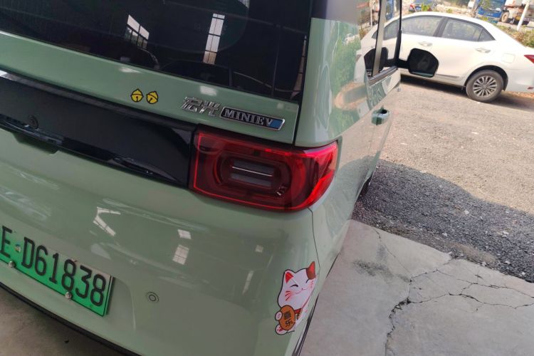 五菱汽车 宏光MINIEV 2021款 马卡龙臻享款 磷酸铁锂车身外观6006