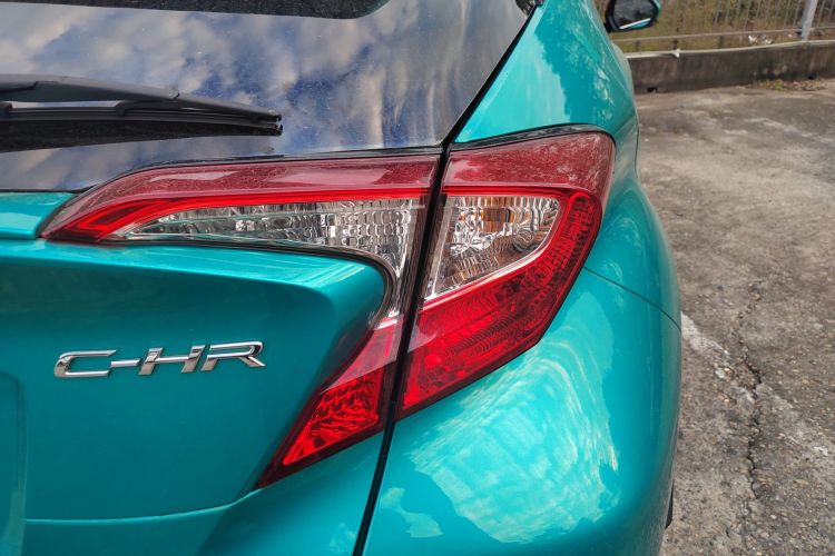 丰田C-HR 2018款 2.0L 领先版 国V车身外观9