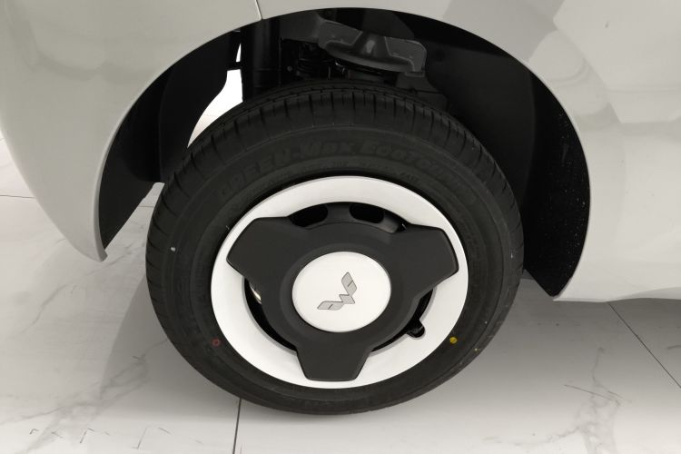 五菱汽车 宏光MINIEV 2024款 第三代 215km 青春版车身外观6008