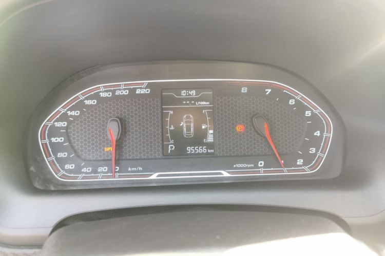 奇瑞 瑞虎3X 2018款 1.5L 自动舒适版中控内饰14