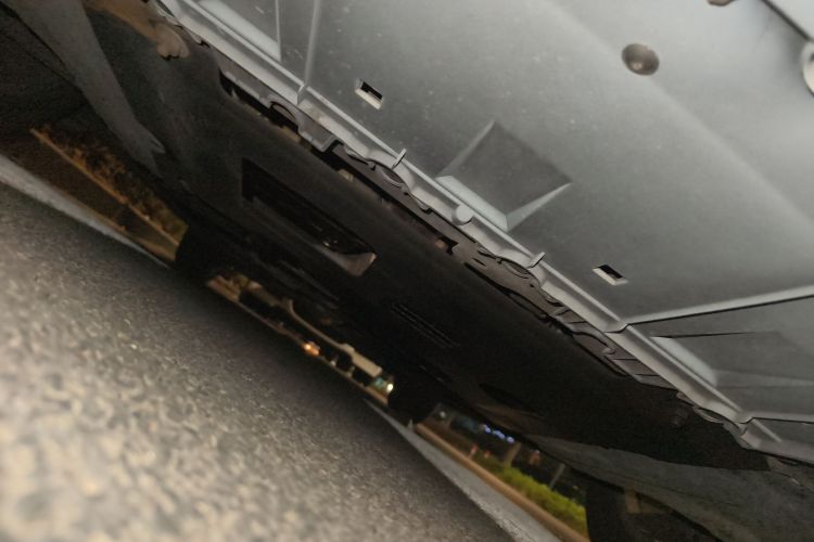 别克 君威 2015款 1.6T 精英技术型局部细节9008