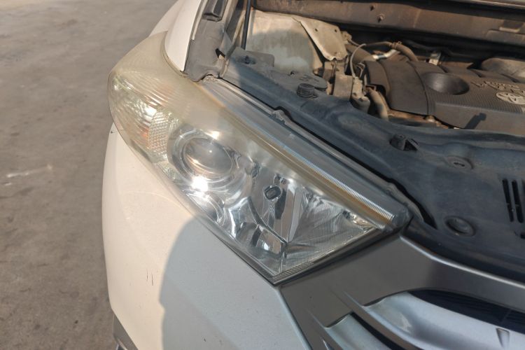 丰田 汉兰达 2012款 2.7L 两驱7座精英版车身外观8