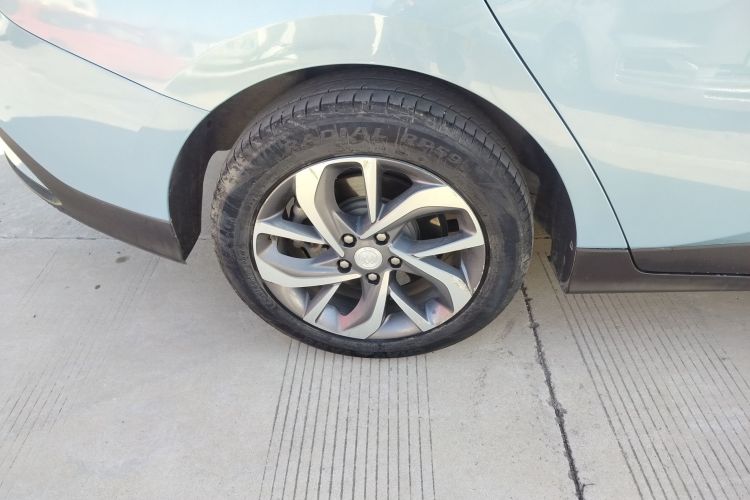 别克 微蓝6 2020款 互联智享型 PLUS车身外观6008