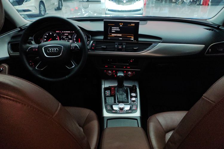 奥迪A6L 2018款 30周年年型 TFSI 进取型中控内饰12