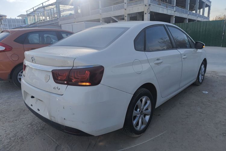 雪铁龙 C4世嘉 2018款 1.6L 手动舒适型车身外观7