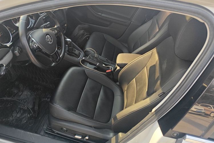 大众 速腾 2018款 1.6L 自动舒适型中控内饰19