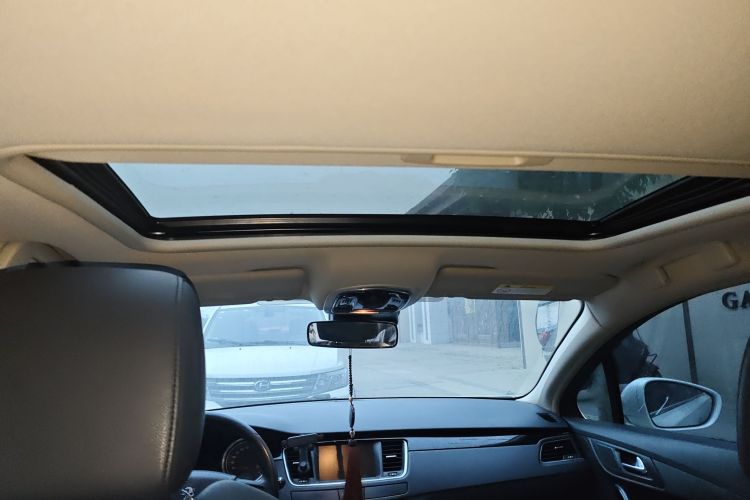 标致508 2012款 2.0L 自动智享版中控内饰22