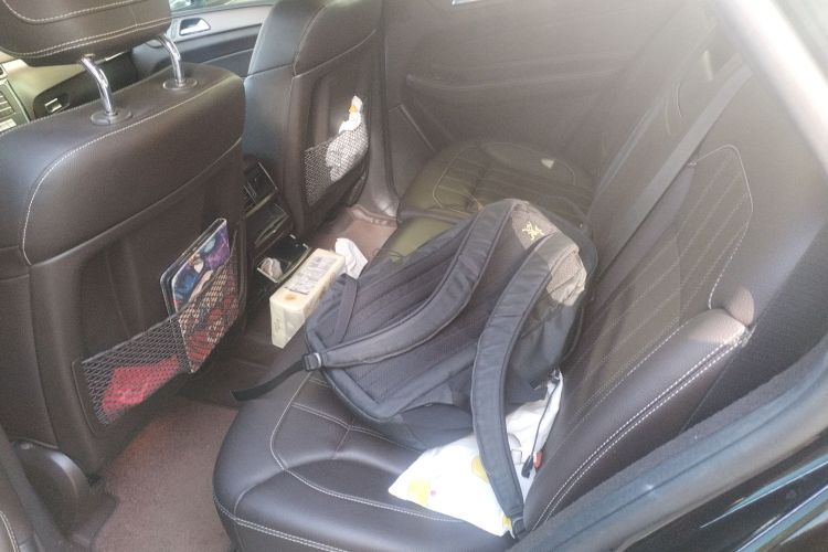 奔驰GLE 2018款 GLE 320 4MATIC 动感型臻藏版中控内饰7004