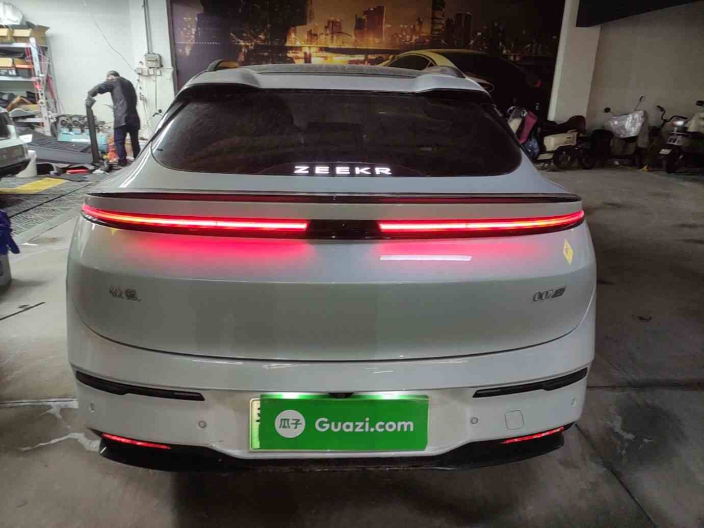 极氪007GT 2025款 后驱智驾版 75kWh(4)