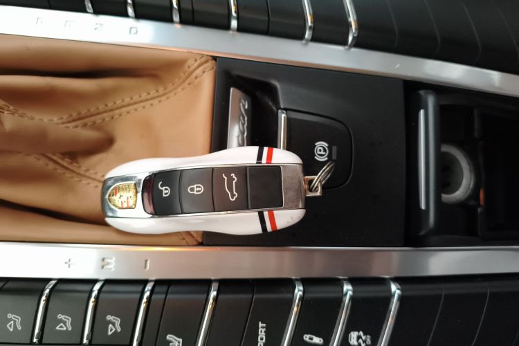 保时捷 2014款 Macan 2.0T中控内饰11