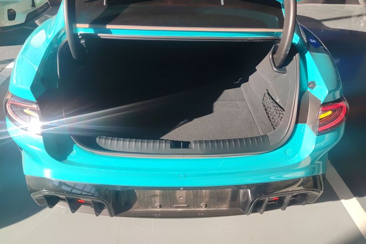 小米汽车 小米SU7 2024款 后驱超长续航高阶智驾Pro版机舱底盘23