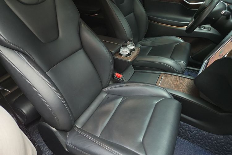 特斯拉 2017款 Model X 100D 长续航版局部细节41