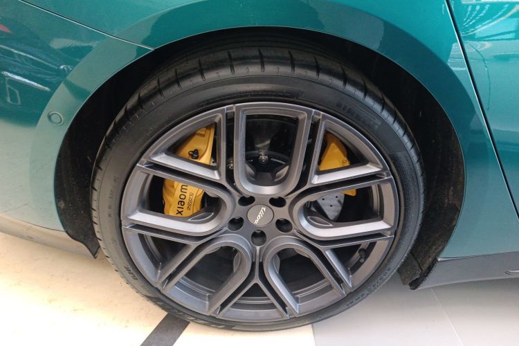 小米汽车 小米SU7 Ultra 2025款 Ultra车身外观6008