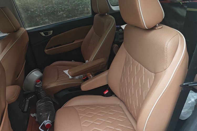 五菱汽车 五菱佳辰 2022款 1.5T CVT尊享旗舰型中控内饰21