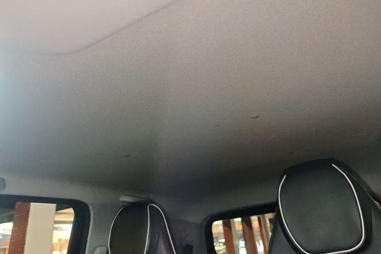 五菱汽车 宏光MINIEV 2022款 GAMEBOY 200km 玩咖款 磷酸铁锂中控内饰22