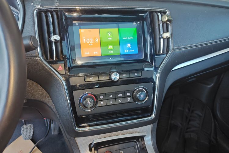 荣威RX5 2018款 20T 两驱手动旗舰版中控内饰16