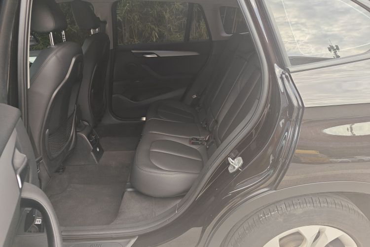 宝马X1 2016款 sDrive18Li 尊享型中控内饰21