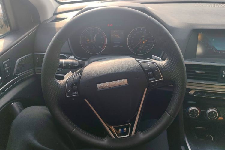 哈弗H6 2018款 蓝标 运动版 1.5T 自动两驱精英型中控内饰13