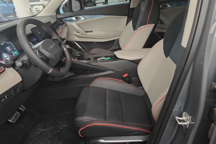 领克06 2020款 1.5T 耀Halo中控内饰19