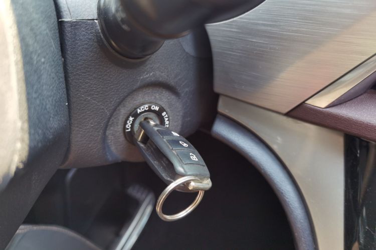 江淮瑞风 瑞风M3 2022款 1.5T 7座标准版中控内饰11