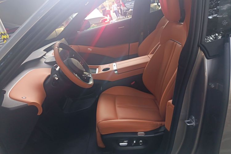 小米汽车 小米YU7 2025款 超长续航高性能四驱Max版局部细节19