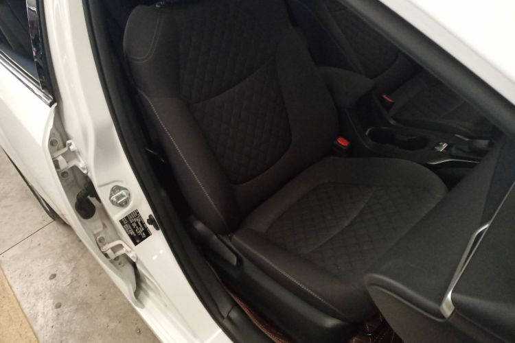 丰田 亚洲狮 2022款 2.0L 精英版局部细节41