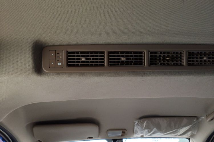 五菱汽车 五菱宏光V 2021款 1.5L劲享版LAR中控内饰22