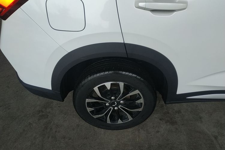 五菱汽车 五菱星驰 2022款 1.5L 手动自由型车身外观6008