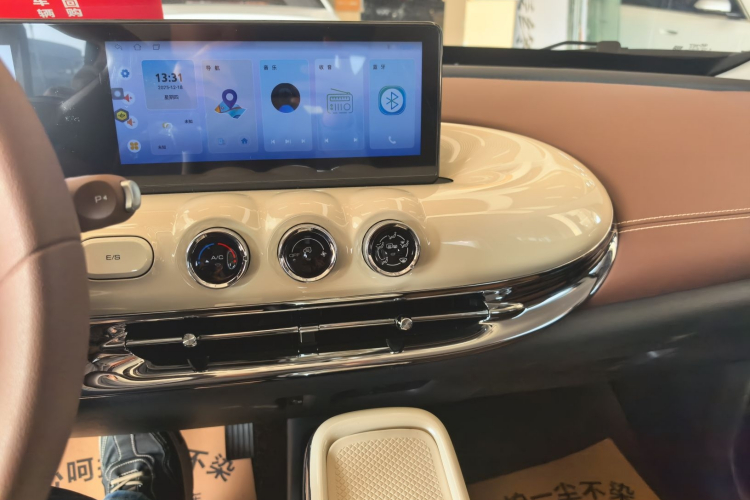 五菱汽车 五菱缤果 2025款 333km 悦享款中控内饰16