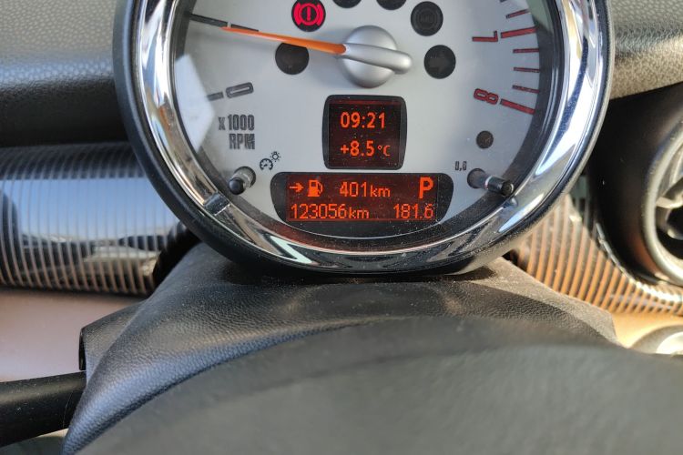 MINI 2010款 1.6L COOPER 50 Mayfair中控内饰15