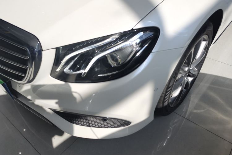 奔驰E级 2019款 改款 E 300 L 时尚型局部细节36