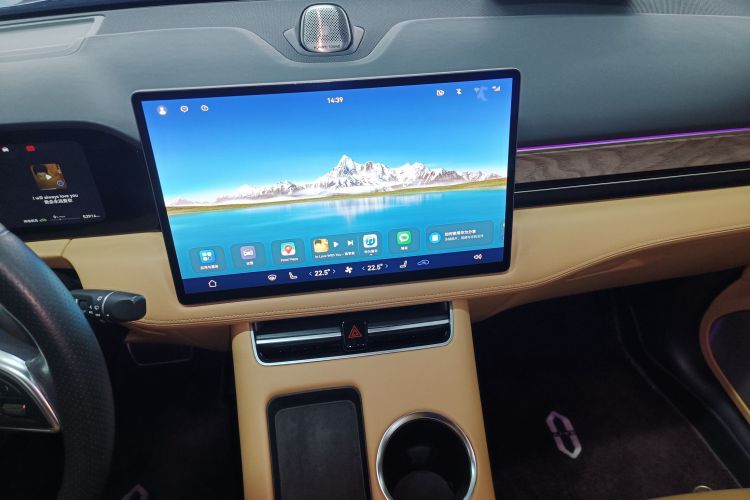 鸿蒙智行 问界M5 2022款 增程四驱性能版中控内饰16