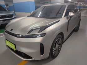 领克08 EM-P 2025款 120km 长续航Halo