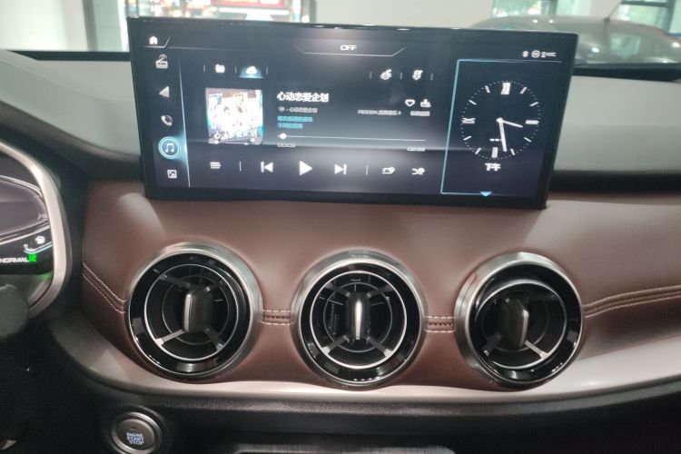 魏牌 VV6 2021款 2.0T 两驱智护+中控内饰16