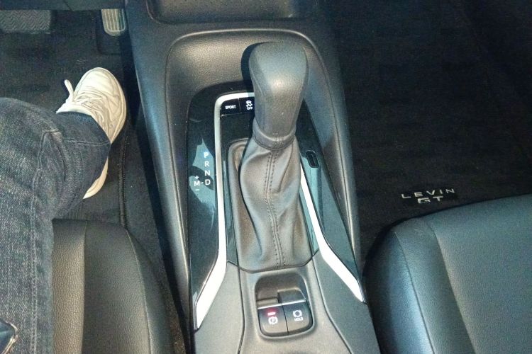 丰田 凌尚 2021款 2.0L 豪华版局部细节18