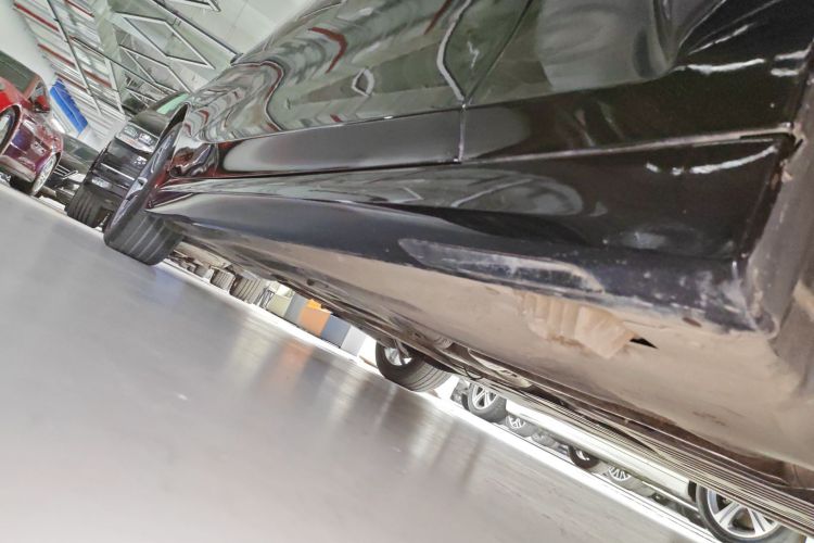 宝马3系 2021款 325Li M运动套装局部细节9001