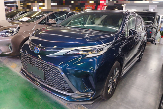 丰田 格瑞维亚 2023款 2.5L混动 尊贵福祉PLUS版