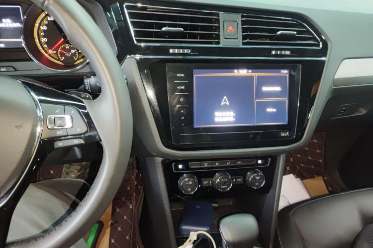 大众 途观L 2021款 330TSI 自动两驱智享版中控内饰16